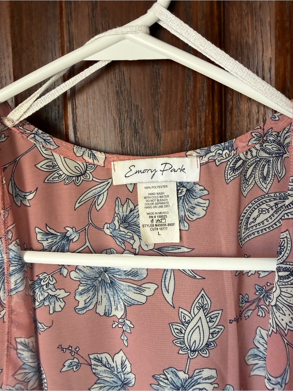Emory Park Pink Floral Sleeveless Kimono with Blue Floral Print
